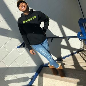 Meet your Posher, Acacia